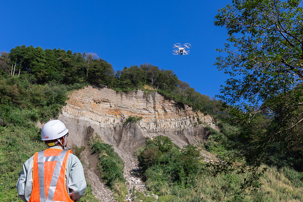 ドローンによる調査